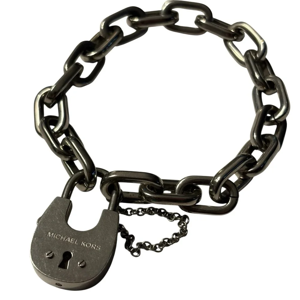 Michael Kors Bracelet Chain Link With Padlock And Safety Chain Silver Tone Metal - Picture 5 of 16